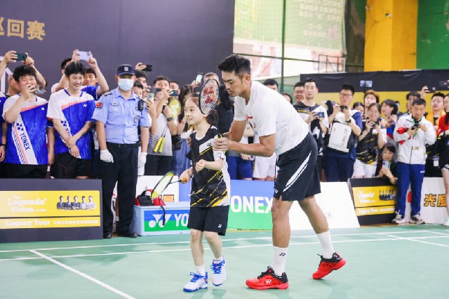 来更多样化 来更多样化