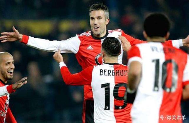 中打下了坚 中打下了坚